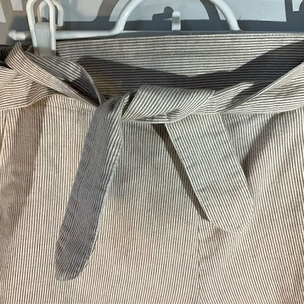 Moon River Pleat Blanket Stitch Short Paper Bag Shorts. Brown Pinstripes, Medium